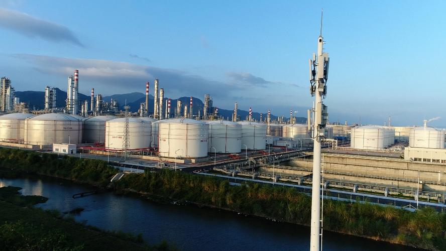我国首个"双频5g+工业互联网"智能炼厂建成投用